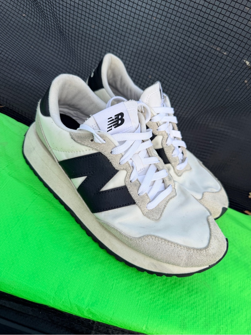 New Balance 237 men’s Size 8 Women’s 9.5 White Fashion Sneakers MS237SF